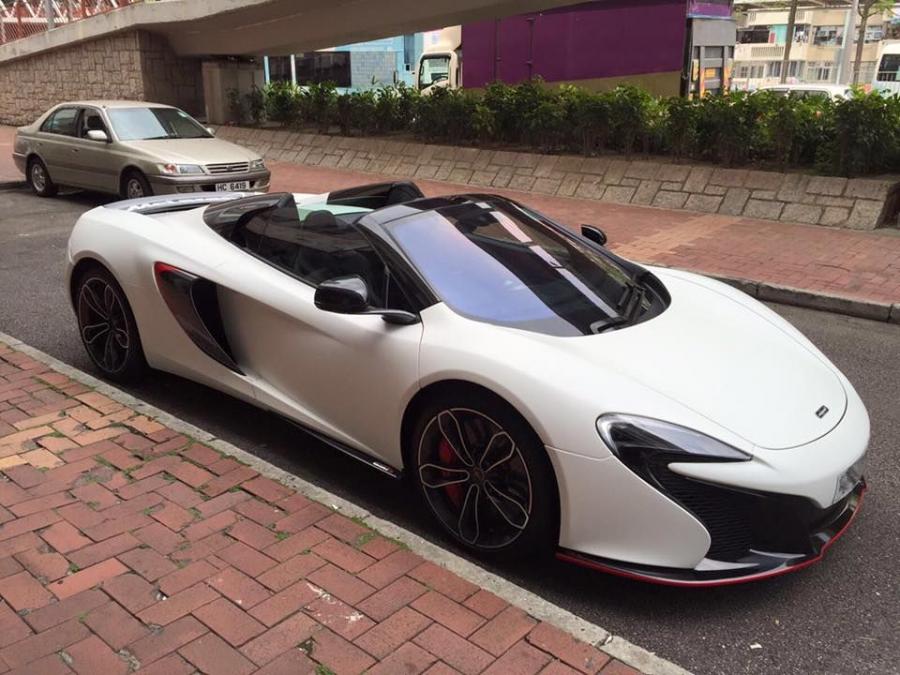  McLaren 650S Spyder Matte White by Impressive Wrap 2016 года  (фото 4 из 15)